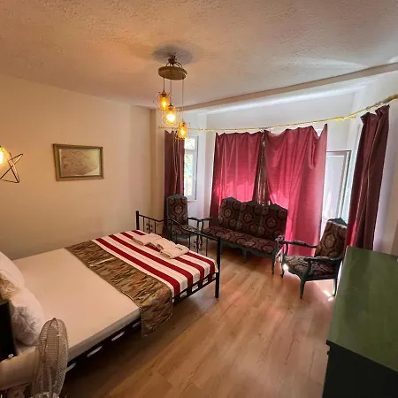 Taksim Sofa House By Rodin *