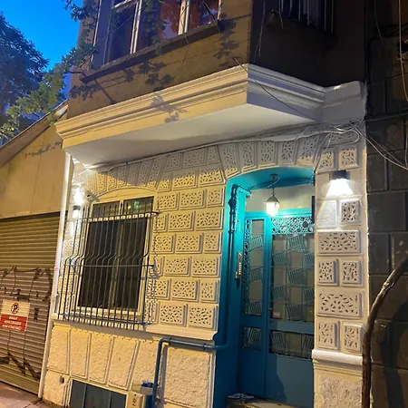 Taksim Sofa House By Rodin