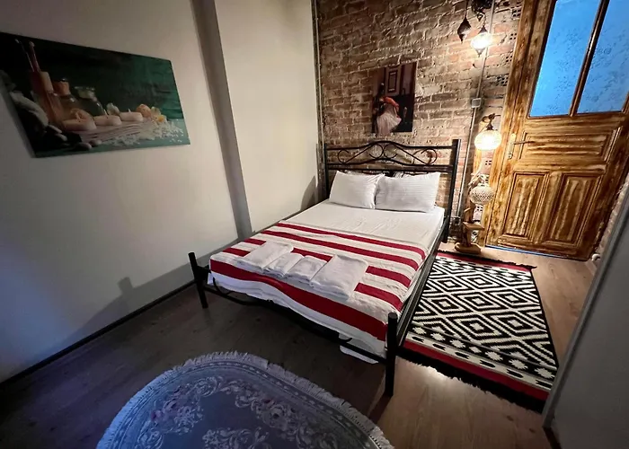 Apartment Taksim Sofa House By Rodin *